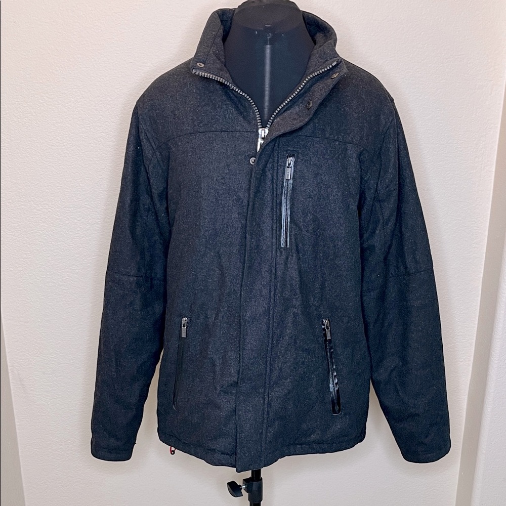 32 Degrees Men’s Zippered and Snapped Front Coat in Gray Wool. sz M